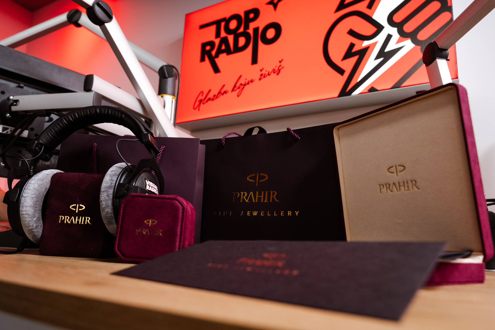 Zlatna prilika by Prahir